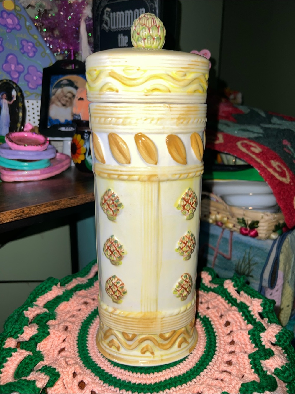 Vintage Italian Majolica Ceramic Oval Pasta Storage Canister Artichoke Top